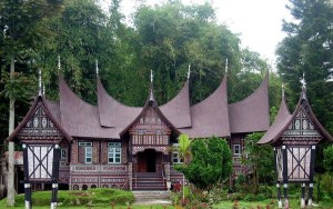 Nama Nama Rumah Adat di  Indonesia  Dari Berbagai Daerah 